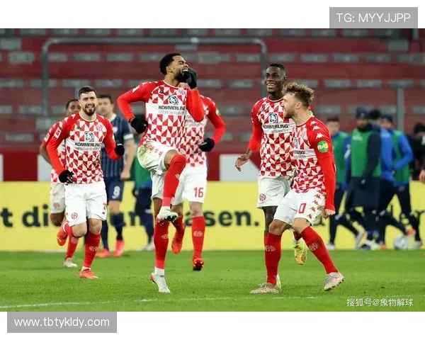 德甲降级球队去向分析及重返顶级联赛的挑战